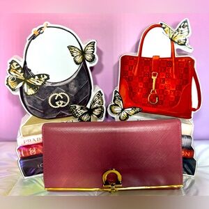 SALVATORE FERRAGAMO RARE PLUM PINK LEATHER AND GOLD GANCINI LONG WALLET